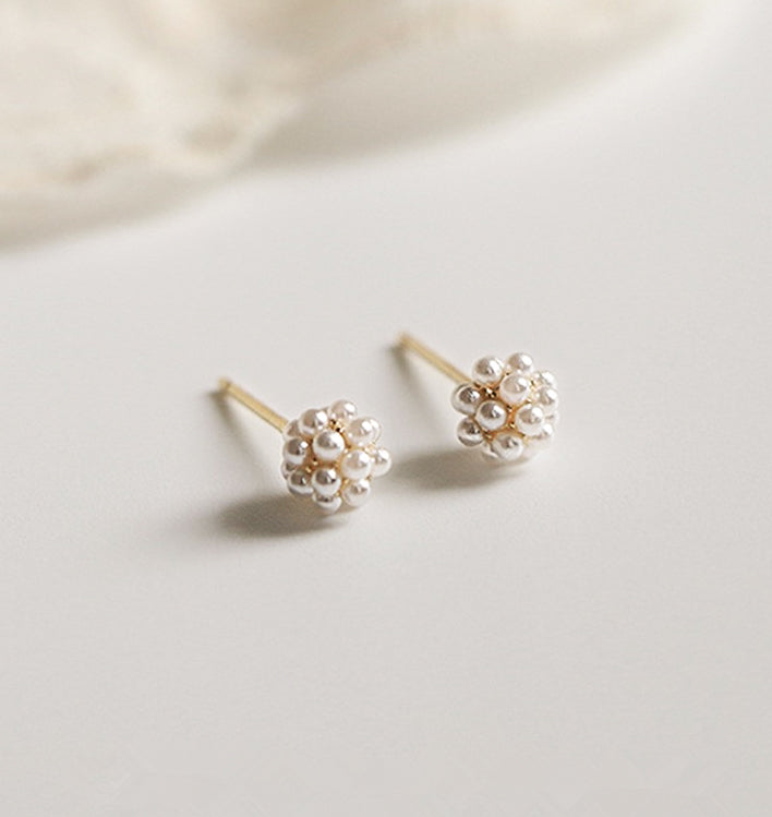 Elegant Glamour Pearl Stud Earrings - Fashion Jewelry  | Chic Chic Bon