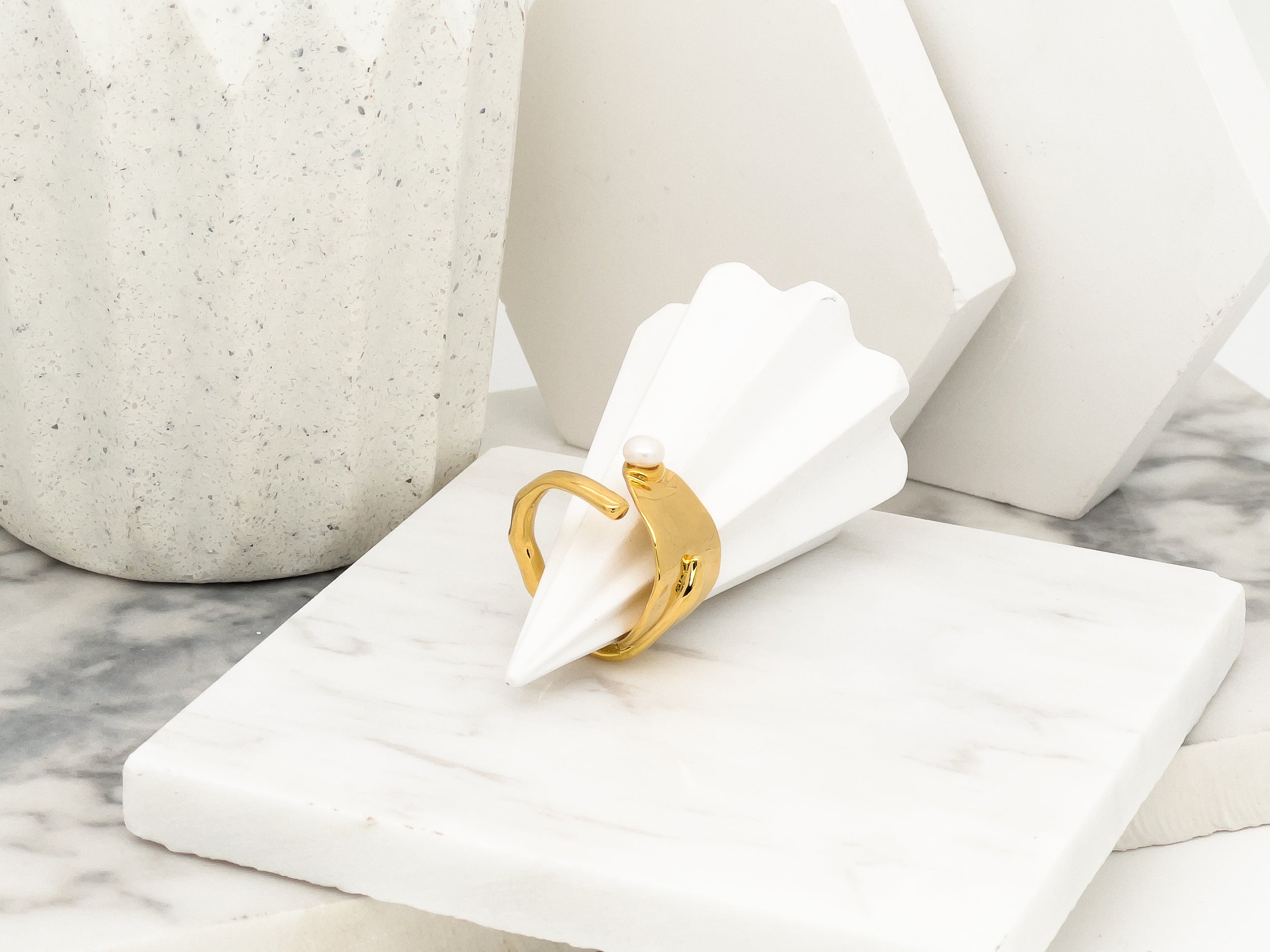 Twisted Pure Gold Leaf Pearl Ring - Fashion Jewelry | chic chic bon