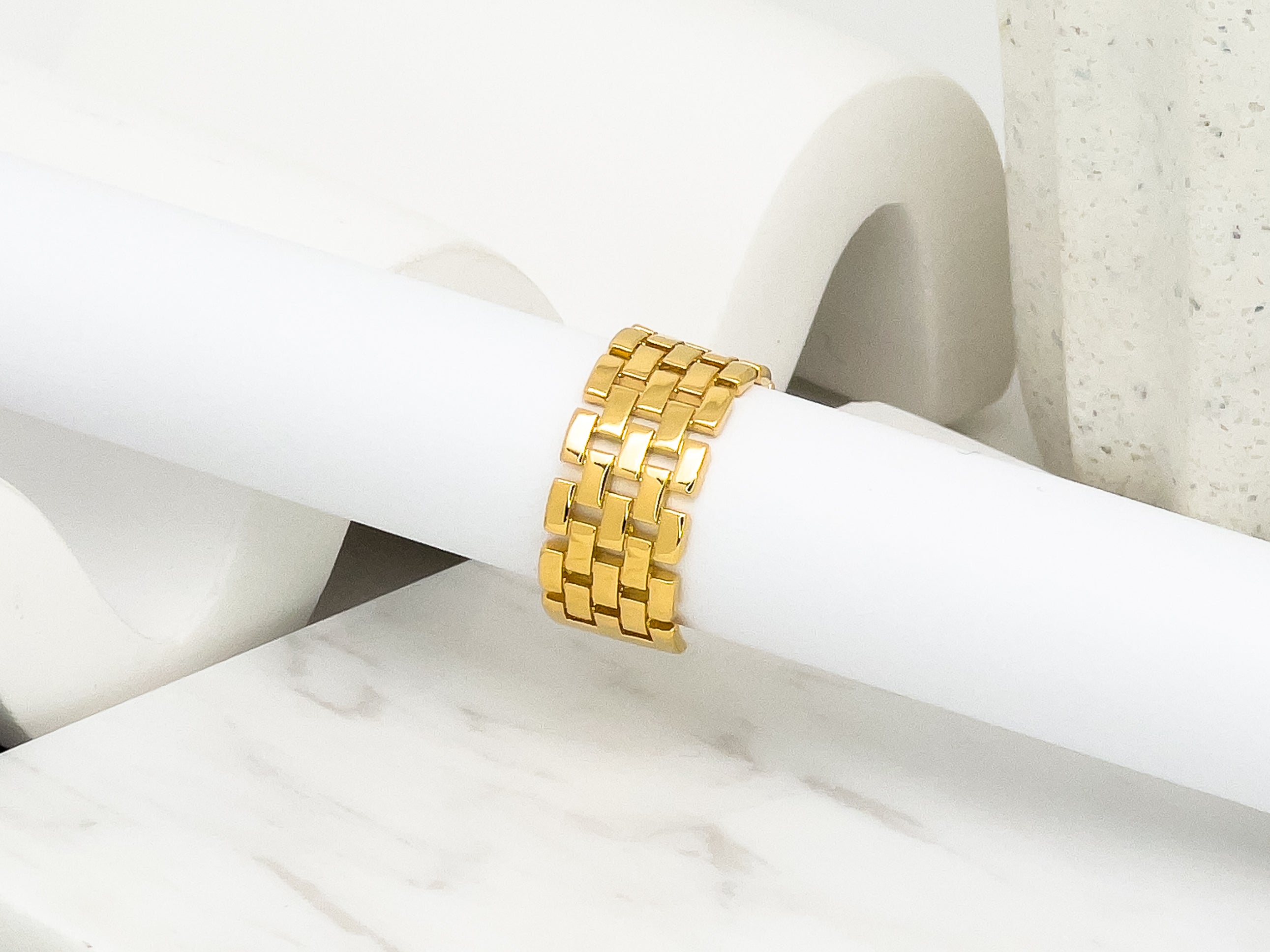 Miranda Chunky Gold Chain Ring - Everyday Fashion Jewelry | chic chic bon
