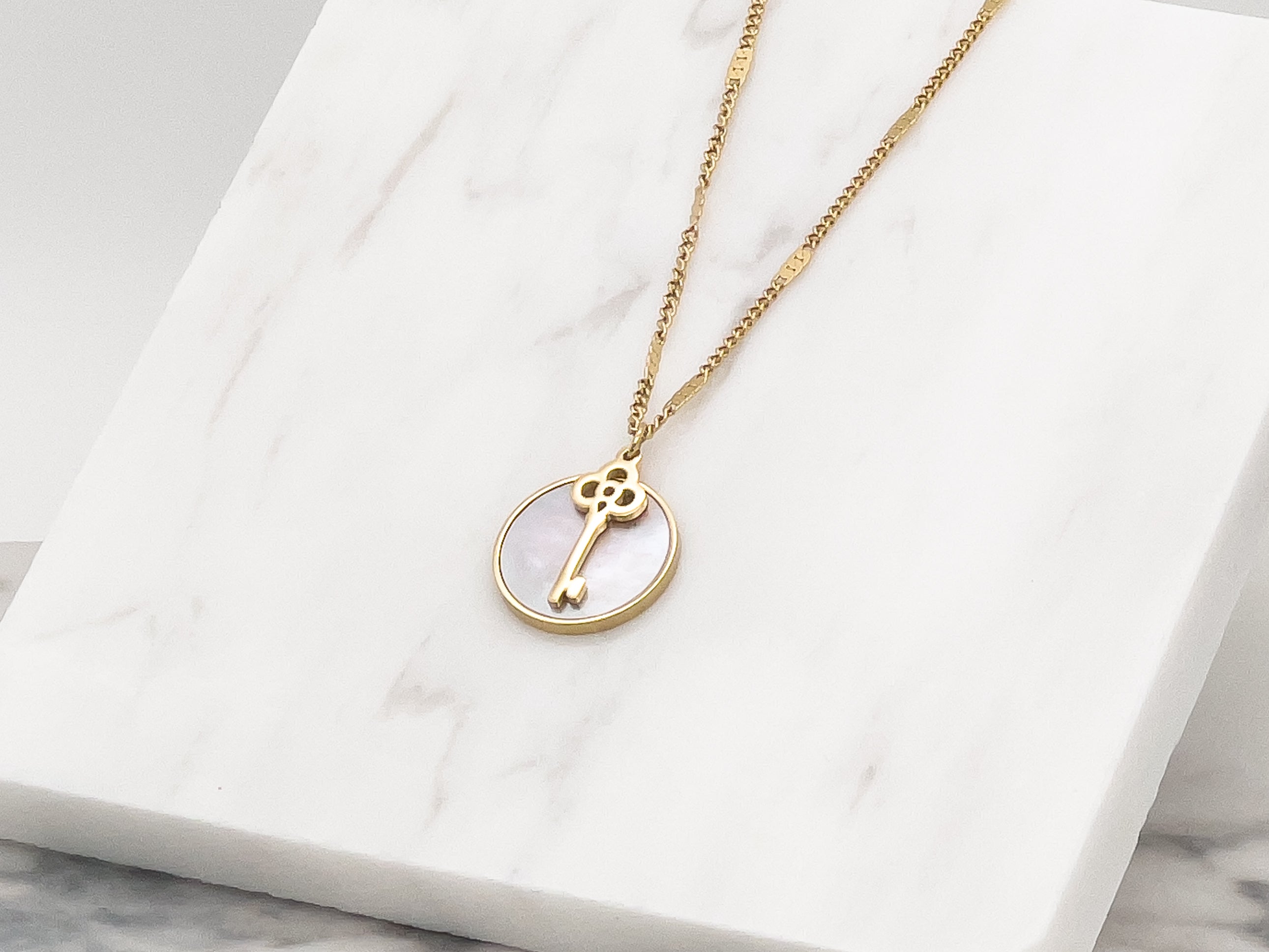 Key To My Soul Pendant Necklace For Sale - Jeweley Online | Chic Chic Bon