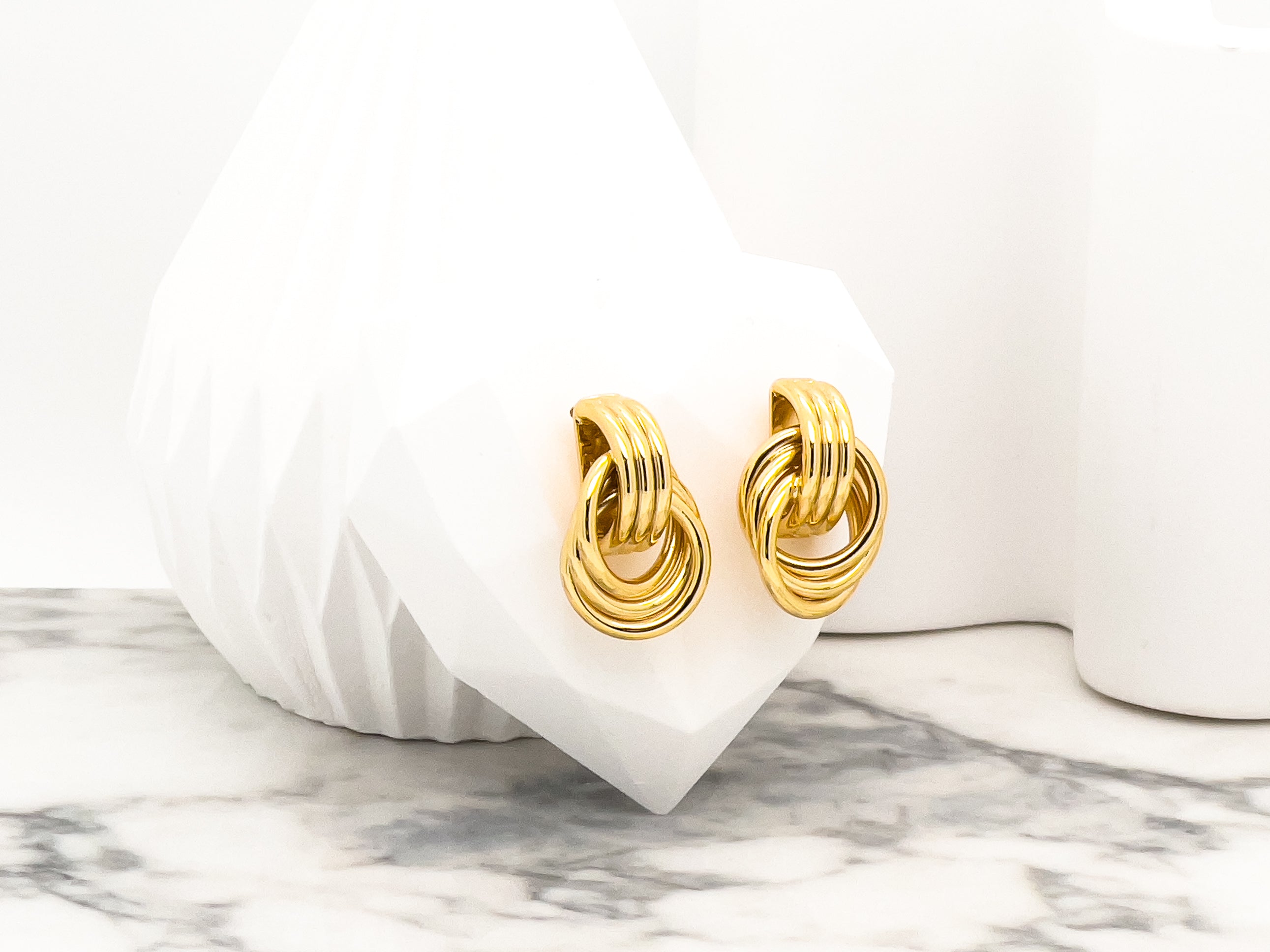 Layla Classic Gold Knots Stud Earrings - Fashion Jewelry  | Chic Chic Bon