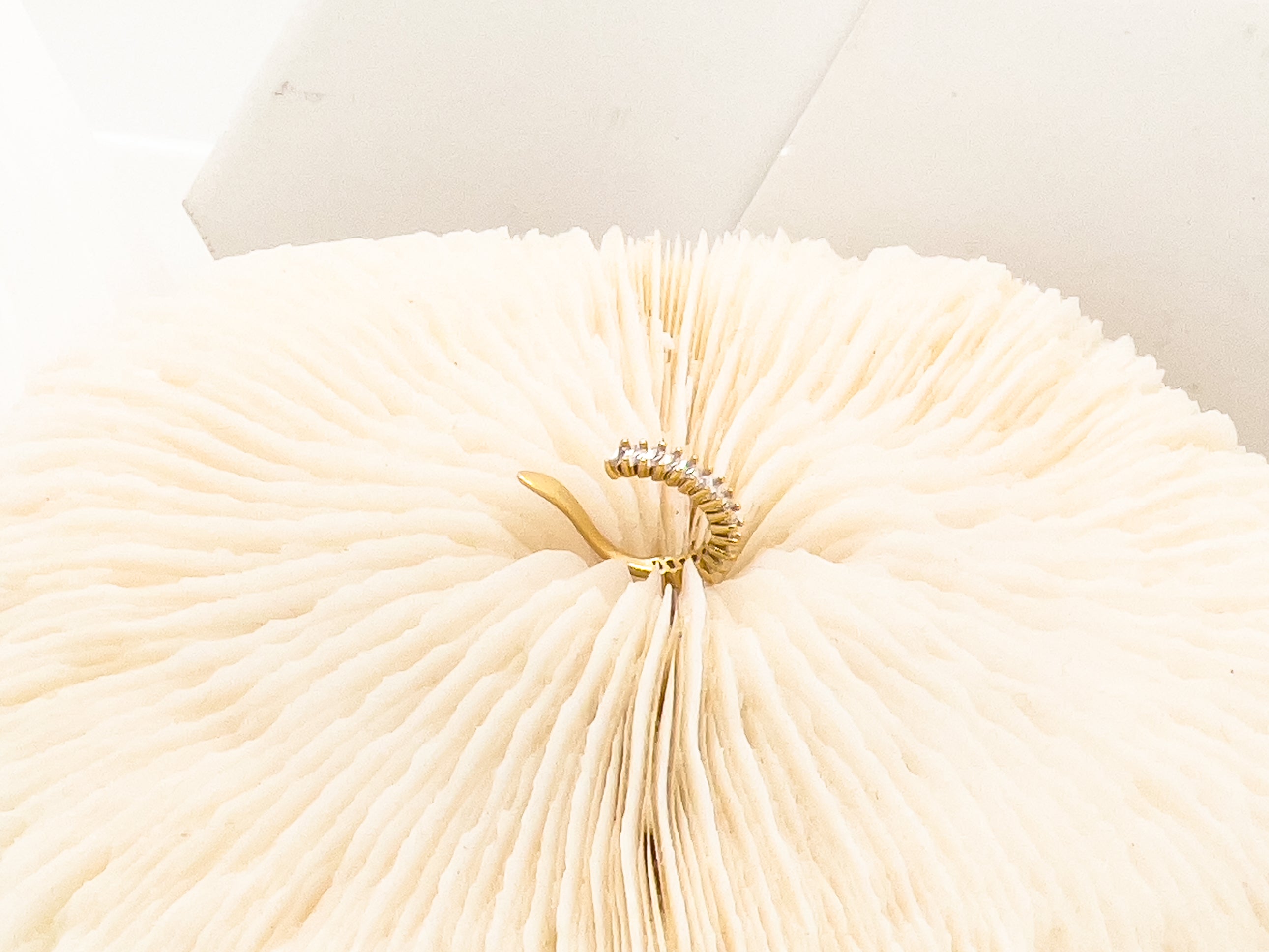 Cara Pavé Crystal Single Gold Cuff Earring - Fashion Jewelry  | Chic Chic Bon