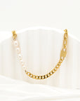 Khloe Bar Gold Chain Necklace - Online Jewelry Shop | Chic Chic Bon