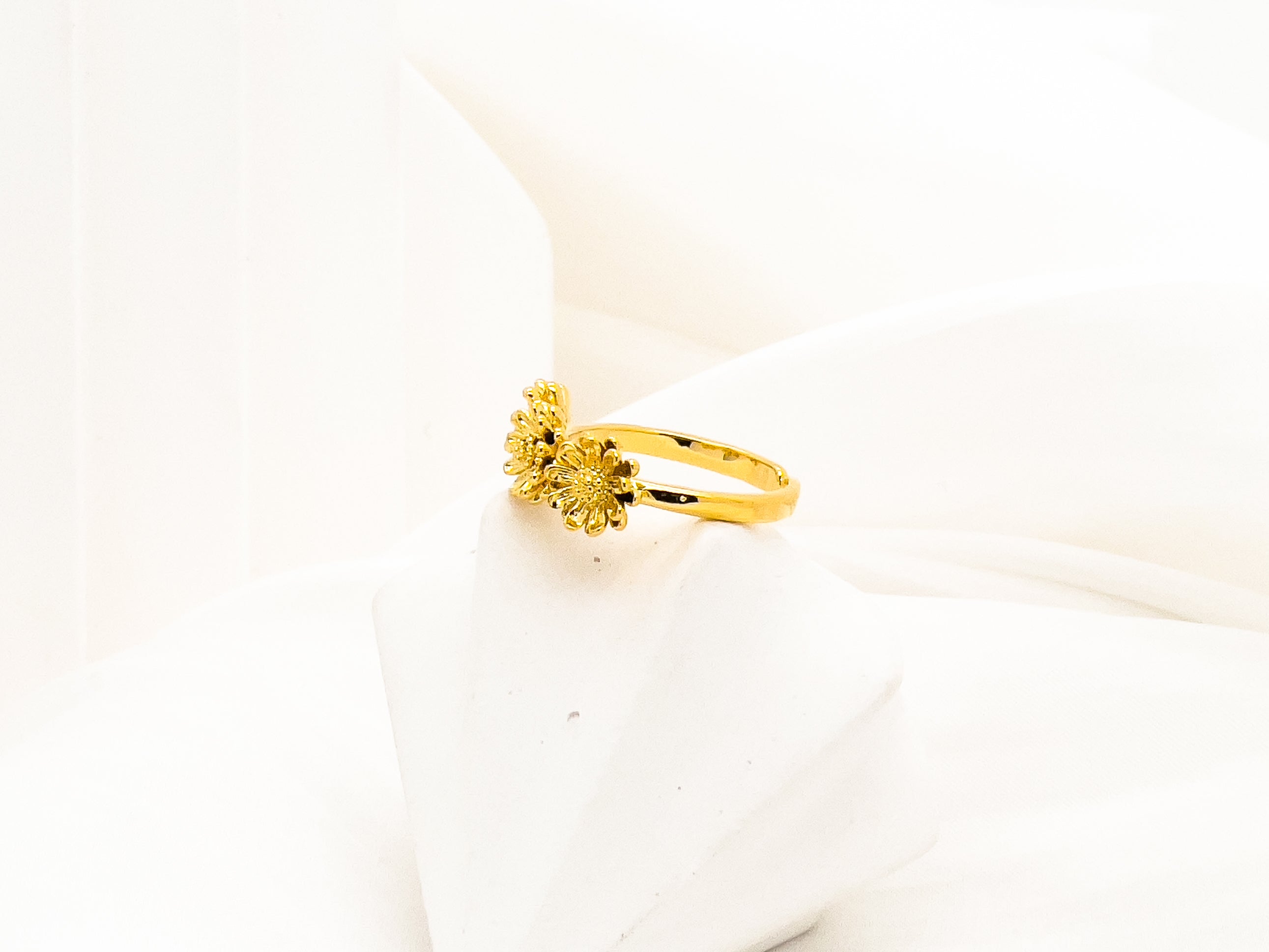 Jennie Gold Flowers Adjustable Ring - Everyday Jewelry | chic chic bon