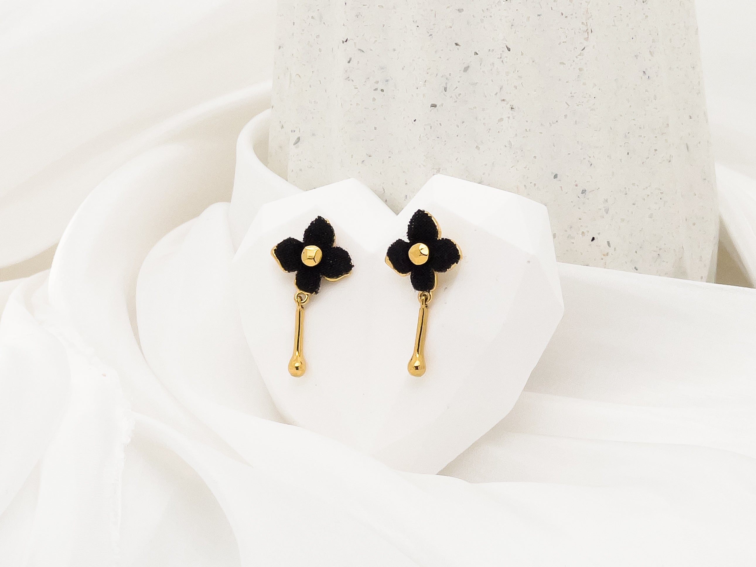 Vivienne Four Black Leaves Gold Drop Earrings  - Fashion Jewelry  | Chic Chic Bon