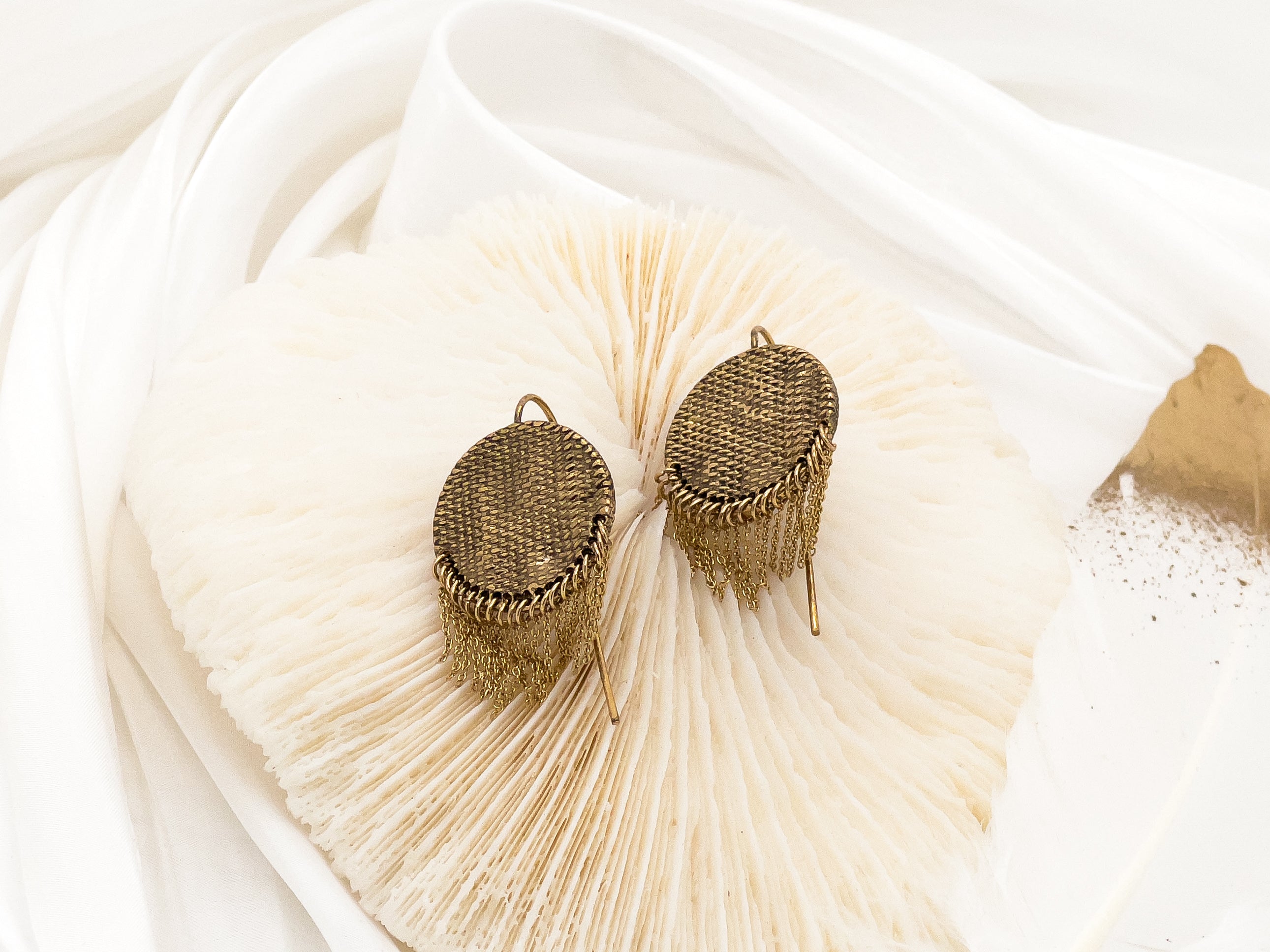 Moonlight Gold Vintage Thread Hook Earrings - Everyday Jewelry  | chic chic bon